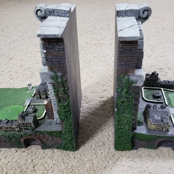 Vintage St. Andrews Golf Large Heavy Resin Bookends Pair Decorative Statue